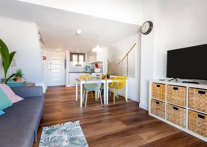 327 Parque Santiago Ii